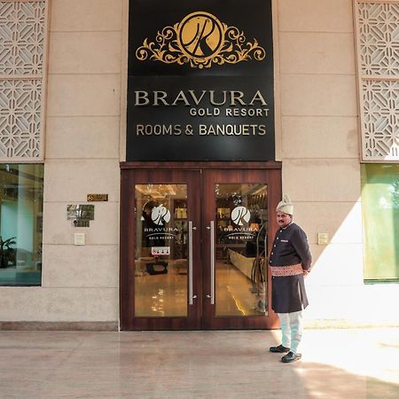 Bravura Gold Resort Meerut Eksteriør bilde