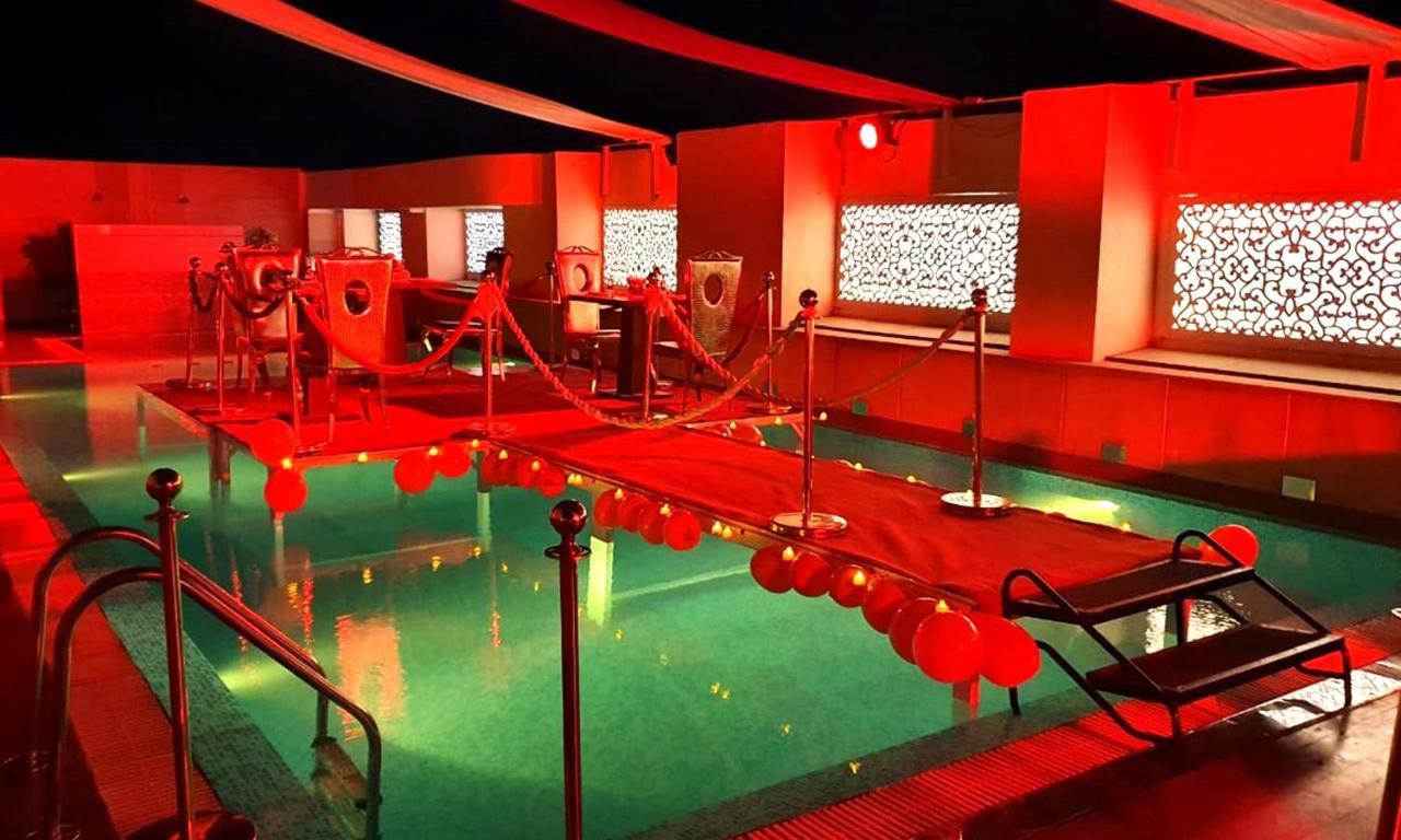 Bravura Gold Resort Meerut Eksteriør bilde