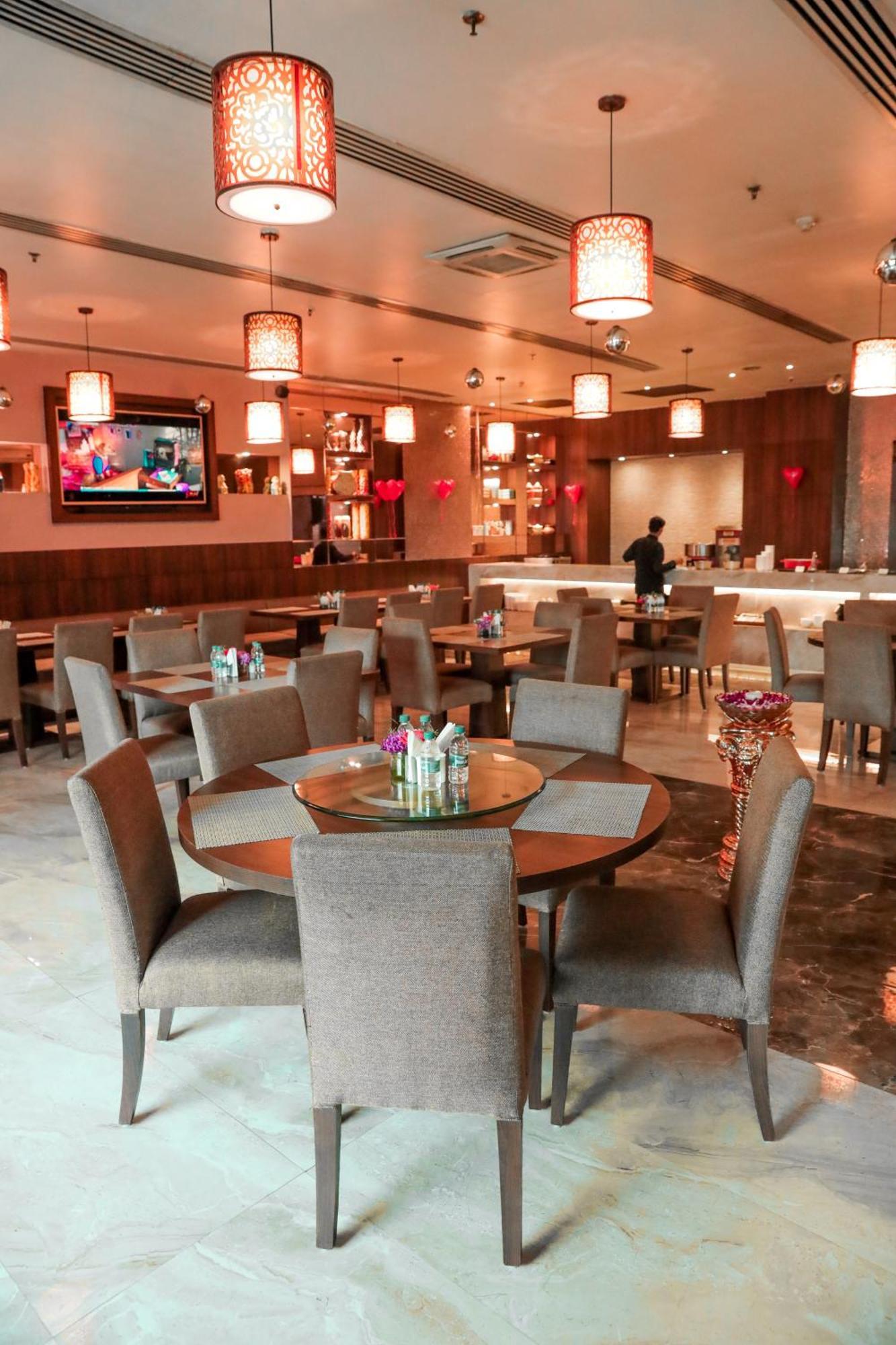 Bravura Gold Resort Meerut Eksteriør bilde