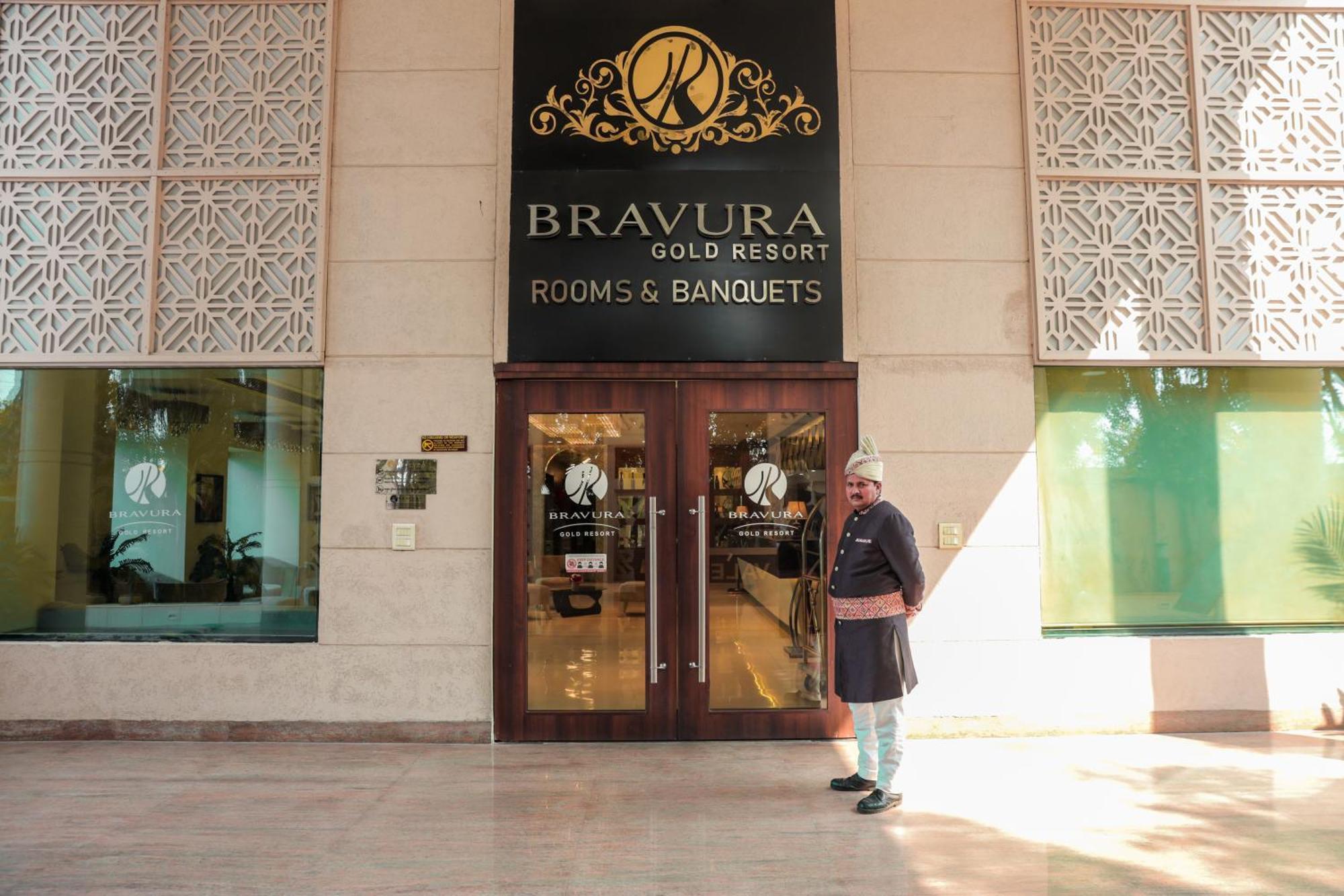 Bravura Gold Resort Meerut Eksteriør bilde