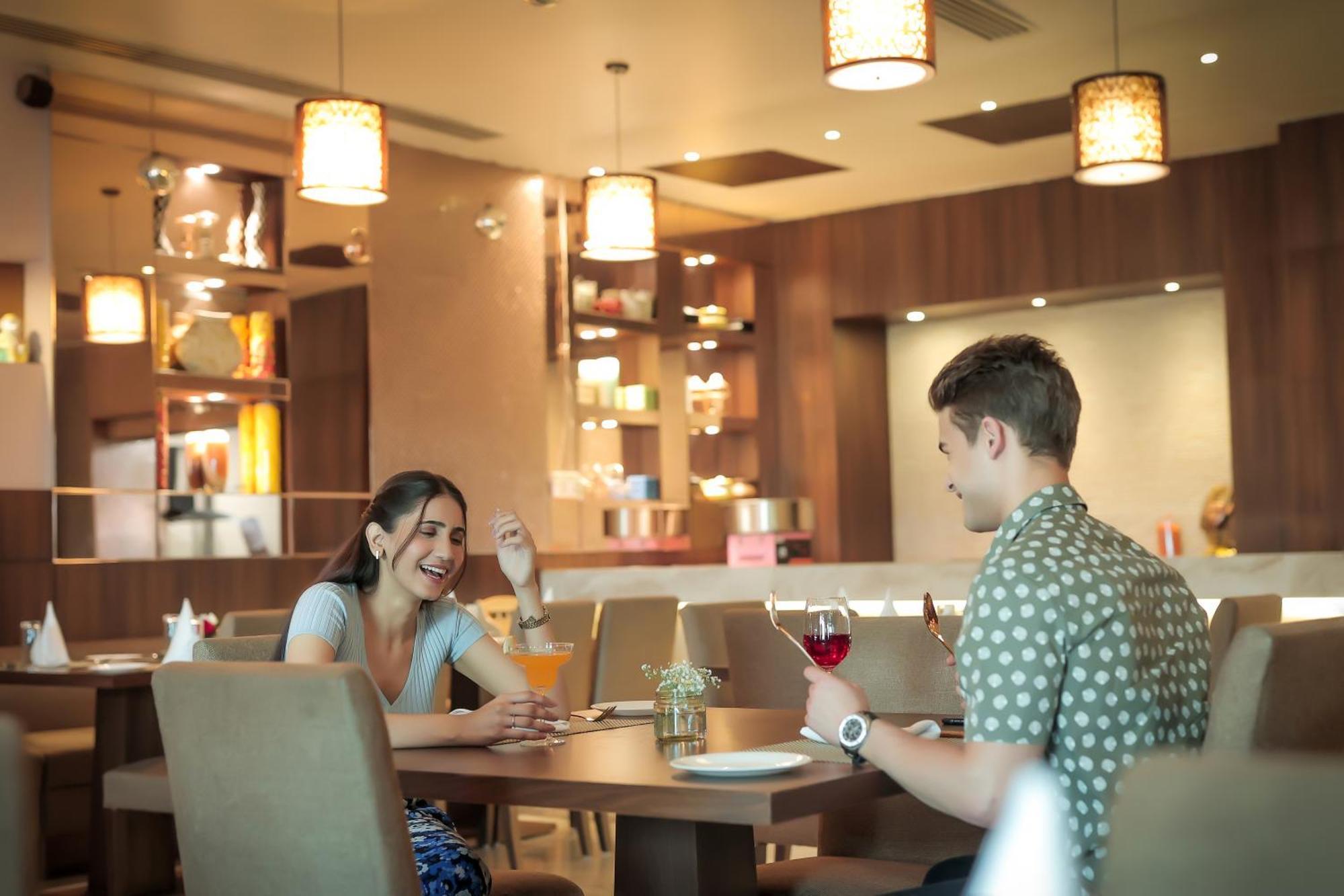 Bravura Gold Resort Meerut Eksteriør bilde
