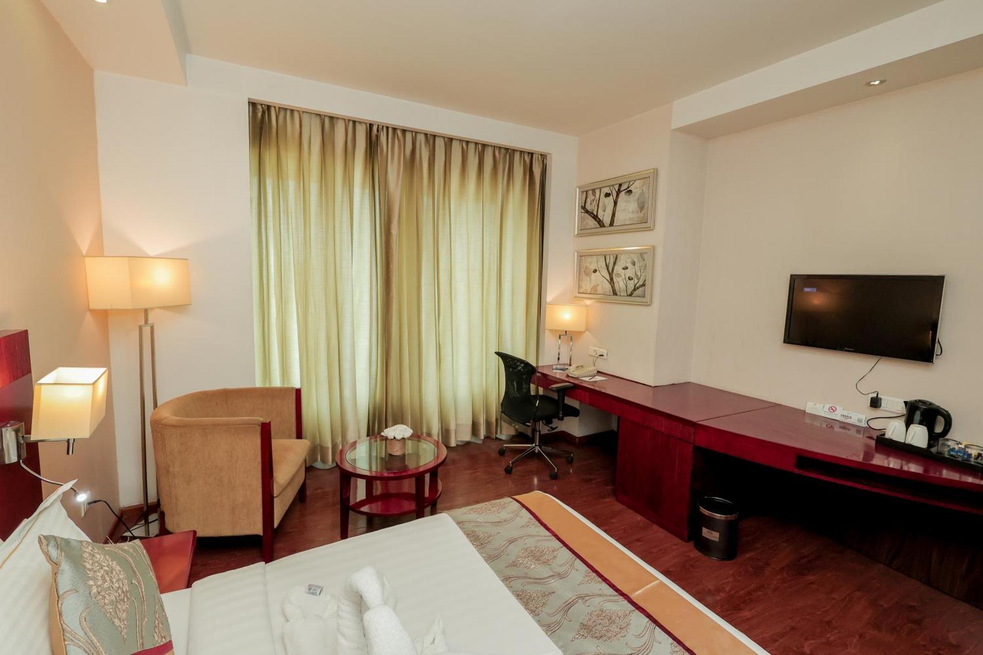 Bravura Gold Resort Meerut Eksteriør bilde