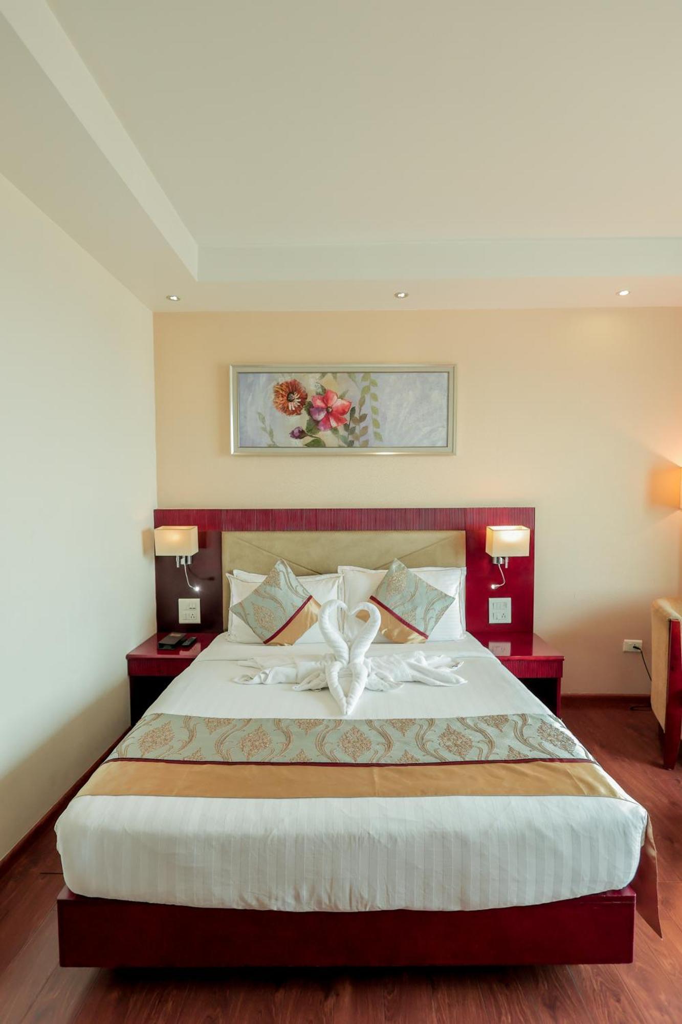 Bravura Gold Resort Meerut Eksteriør bilde